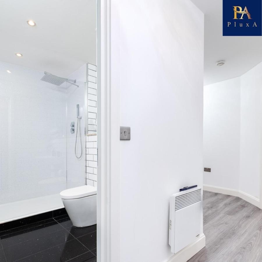 Pluxa Vivid Veranda Beautiful City Centre Apartment With Free Parking Бірмінгем Екстер'єр фото